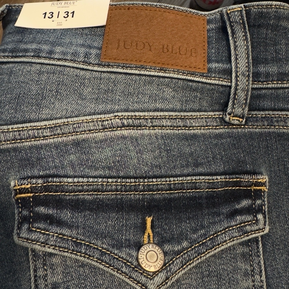 NWT Judy Blue Womens Medium Wash High Waist Flare Jeans Size 13/31 - Picture 11 of 12